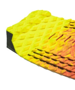 QUIKSILVER TRACTION HIGHLINE RED PAD 3 PCS -Ocean Motion Shop quiksilver tracion highline red pad 3 pezzi 1